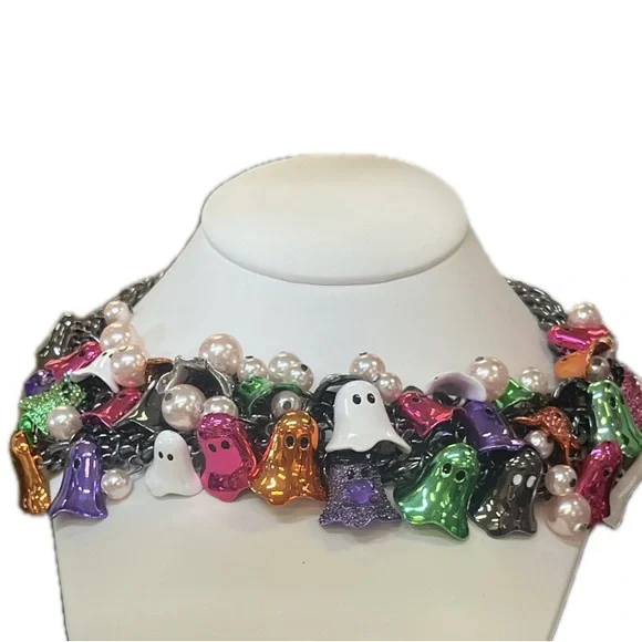 NWT ⚜️🖤⚜️ Betsey Johnson 2025 Limited Edition Ghost Charm Statement Necklace - Picture 8 of 16
